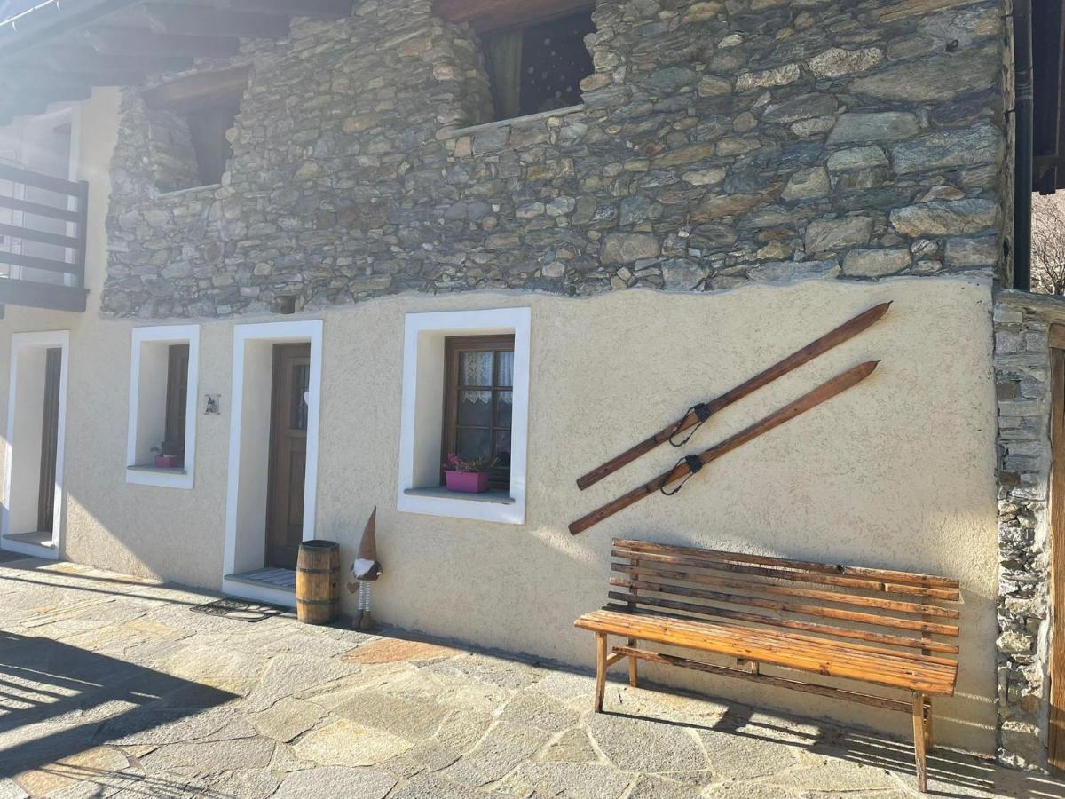 Lo Sougnet Hotell Hone Exteriör bild